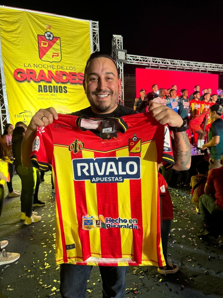 GOBERNADOR BRINDA APOYO AL DEPORTIVO PEREIRA