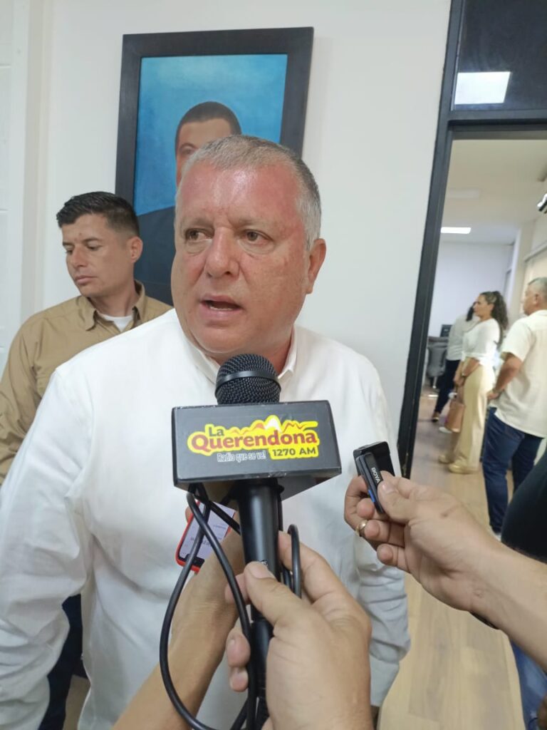 NO SERÉ UN ALCALDE DE ESCRITORIO, ROBERTO JIMENEZ