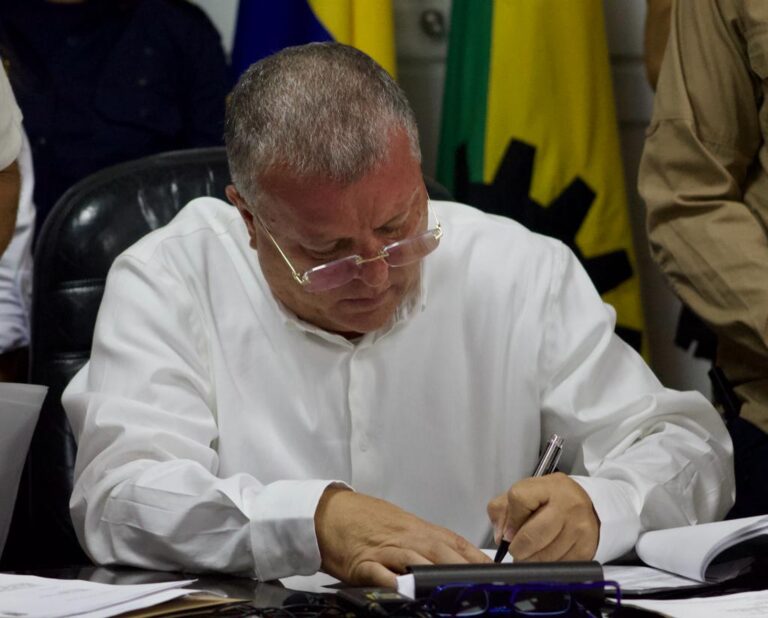EN DOSQUEBRADAS ESTÁ GARANTIZADO EL INICIO DEL AÑO ESCOLAR.