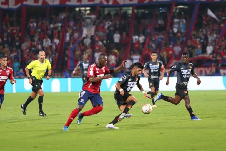 DEPORTIVO PEREIRA PERDIÓ COMO VISITANTE ANTE EL INDEPENDIENTE MEDELLIN.