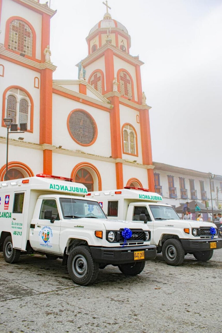 PUEBLO RICO CONTARÁ CON 2  NUEVAS AMBULANCIAS.