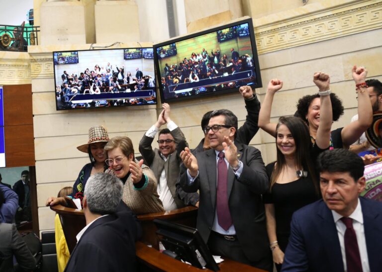 PLENARIA DE SENADO APRUEBA LA REFORMA PENSIONAL EN SEGUNDO DEBATE