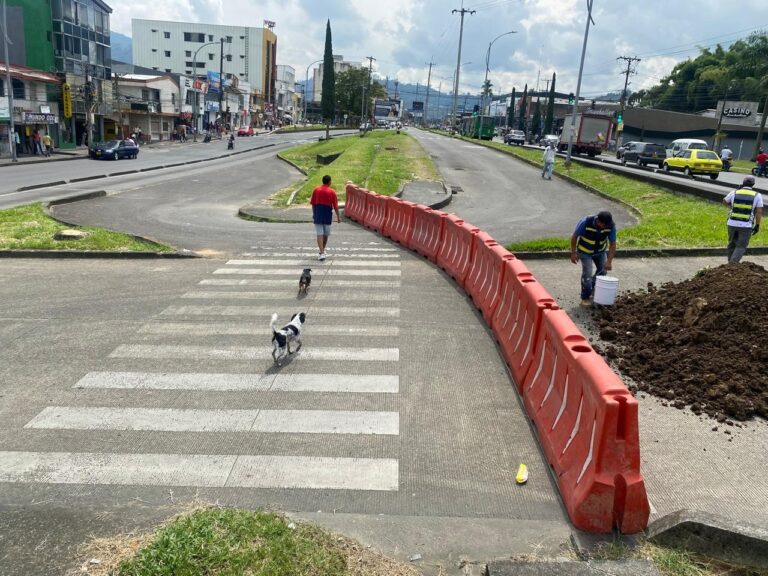 PARA EVITAR MÁS TRAGEDIAS, EL ALCALDE DE DOSQUEBRADAS DECIDIÓ CERRAR EL ANTIGUO INTERCAMBIADOR DEL CAM