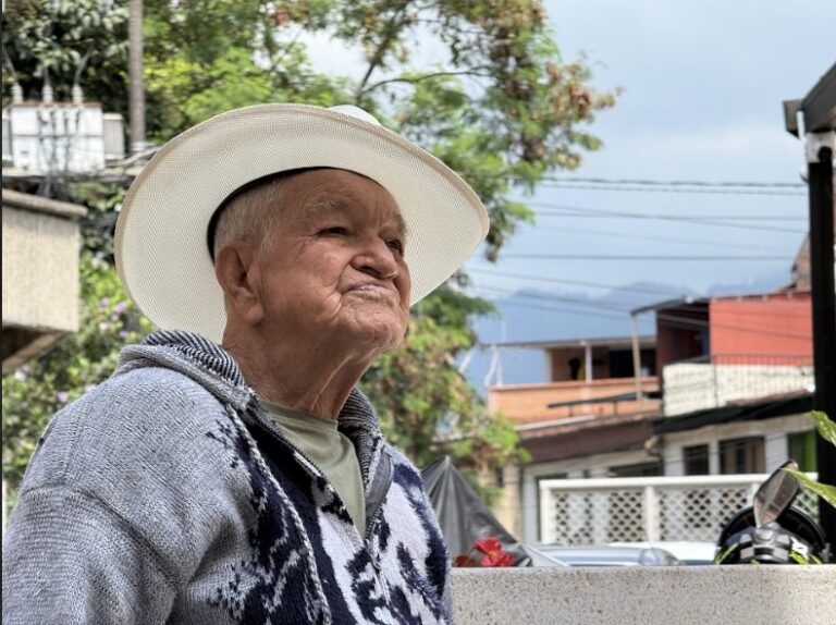 ALCALDÍA DE DOSQUEBRADAS BUSCA A 15 ADULTOS MAYORES QUE ESTÁN EN RIESGO DE PERDER AUXILIO DE COLOMBIA MAYOR.