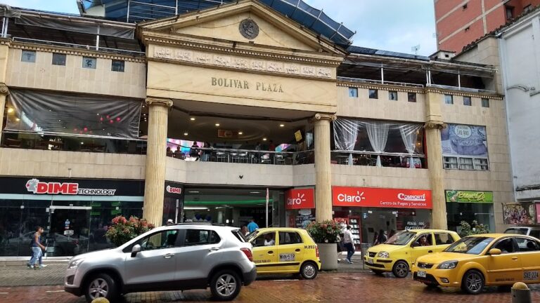 DESCUENTOS EXCLUSIVOS EN EL CENTRO COMERCIAL BOLIVAR PLAZA.