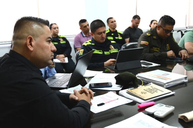 TRÁNSITO DE DOSQUEBRADAS APOYA INSCRIPCIÓN DEL RUNT EN OTROS MUNICIPIOS