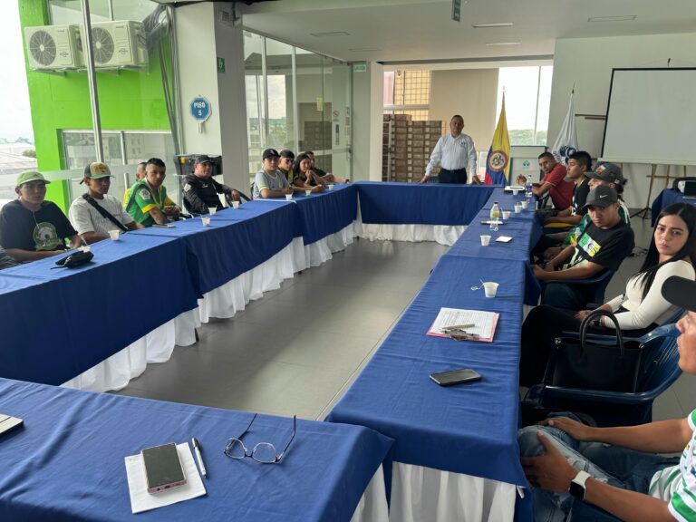 DEFENSORÍA DEL PUEBLO LIDERA PACTO POR LA PAZ Y NO VIOLENCIA EN EL FÚTBOL QUINDIANO