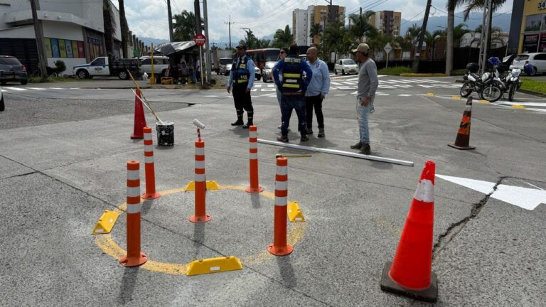 TRÁNSITO DE DOSQUEBRADAS HABILITÓ LA GLORIETA VIRTUAL EN EL SECTOR DE LA MACARENA.