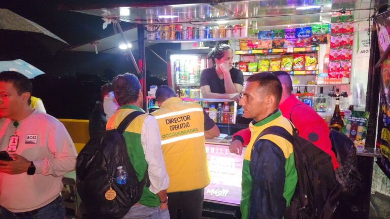LA ALCALDÍA DE DOSQUEBRADAS Y LA POLICÍA NACIONAL SELLARON DOS NEGOCIOS EN EL TAMBO.