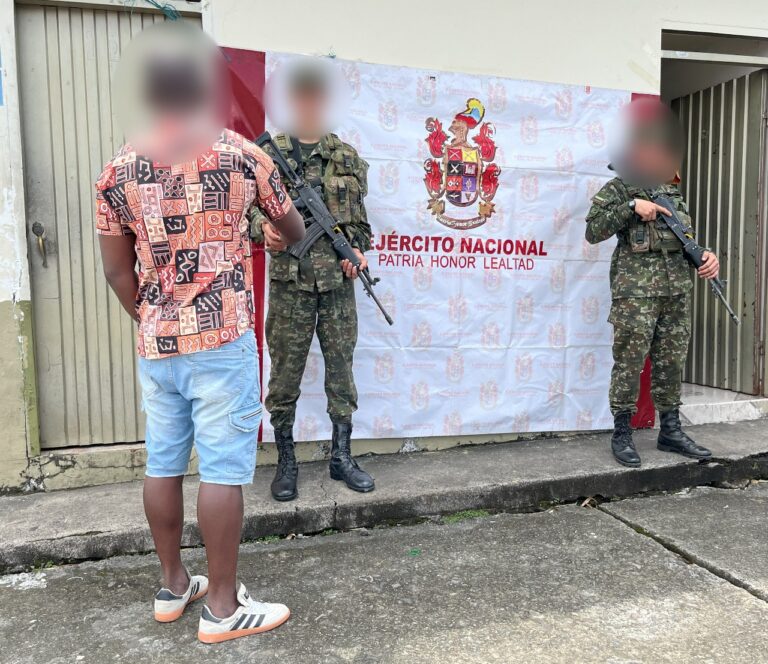 EJÉRCITO NACIONAL LOGRÓ EL SOMETIMIENTO A LA JUSTICIA DE UN MIEMBRO DEL CLAN DEL GOLFO Y LA DESMOVILIZACIÓN DE UN MIEMBRO DEL ELN EN RISARALDA