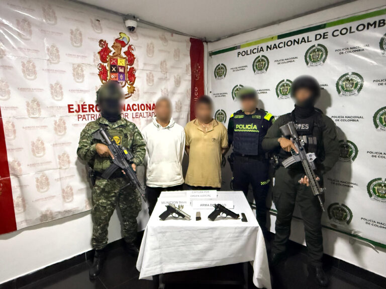 EJÉRCITO NACIONAL Y POLICÍA CAPTURARON A DOS HOMBRES DEL GAO CLAN DEL GOLFO EN EL DESARROLLO DE LA OPERACIÓN ACERO, EN RISARALDA.