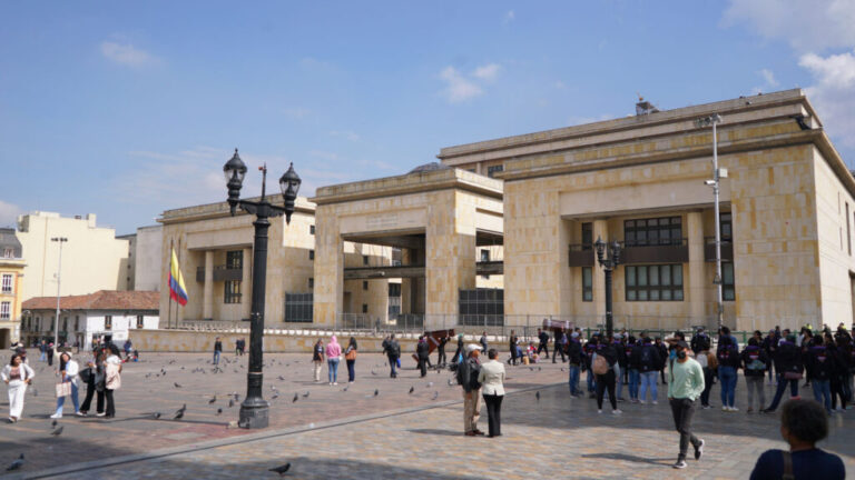 CORTE SUPREMA DE JUSTICIA CONFIRMA LIBERTAD DE ÁLVARO URIBE VÉLEZ EN SONADO CASO DE SOBORNO Y FRAUDE PROCESAL