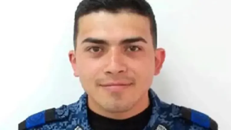 SICARIOS ASESINAN A UN GUARDIÁN DEL INPEC A LAS AFUERAS DE UNA CÁRCEL: OTROS DOS UNIFORMADOS QUEDARON HERIDOS.