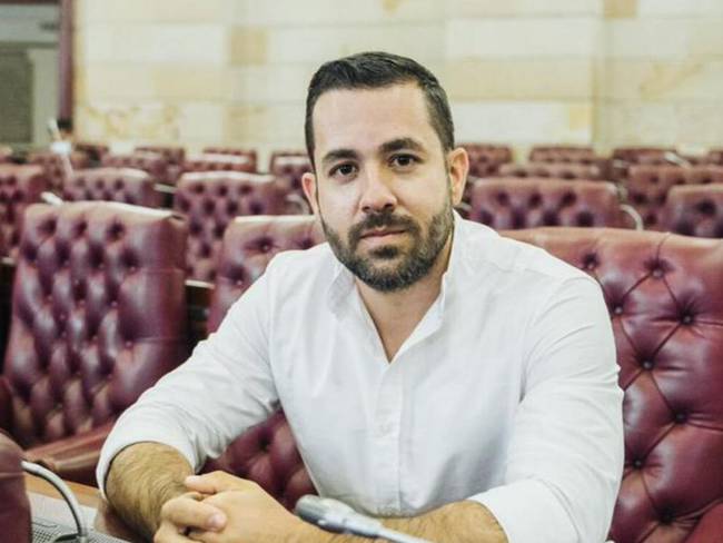 REPRESENTANTE ALEJANDRO GARCÍA DENUNCIA PRESUNTA RED DE CONSTREÑIMIENTO ELECTORAL EN LA ALCALDIA DE PEREIRA Y ANUNCIA ACCIONES LEGALES.