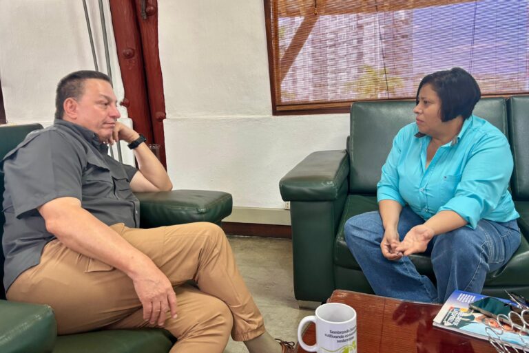 DIPUTADA LUZ POLO Y LA CARDER ARTICULAN ACCIONES PARA ENFRENTAR EL FENOMENO DEL NIÑO EN RISARALDA.